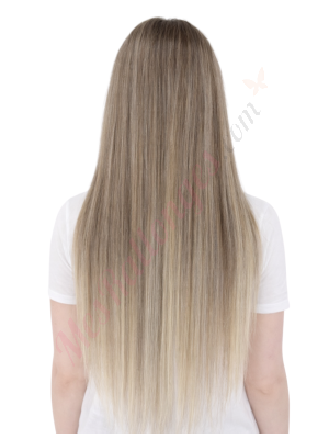Maeve Blond Cendré Sablé Perruques En Cheveux Naturels Remy # 3T8/613 (PRÉCOMMANDE, EXPÉDITION EN 4 À 6 SEMAINES)